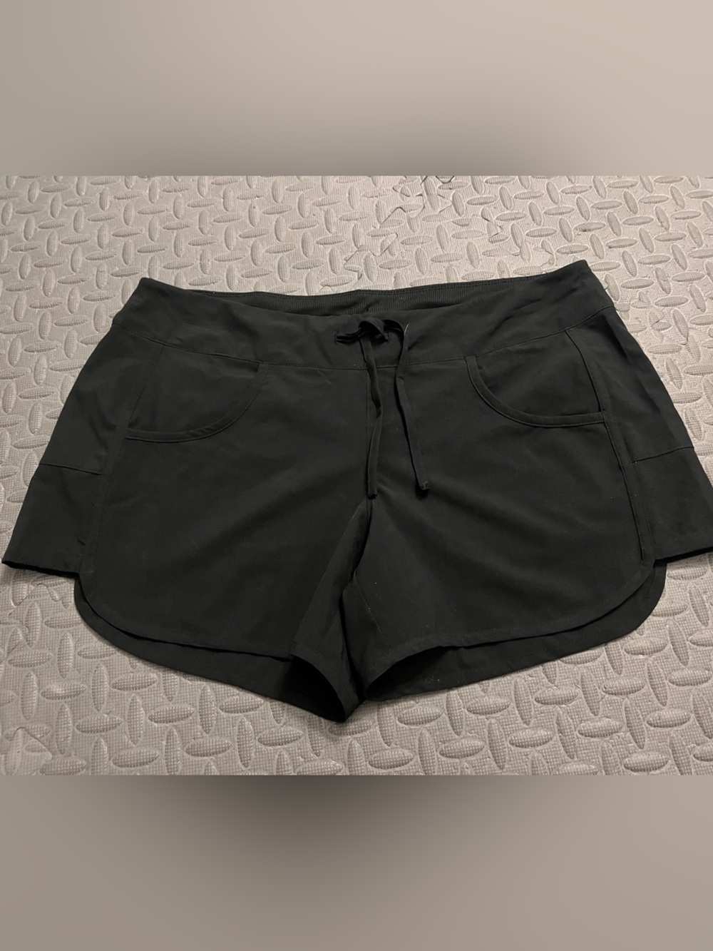 Women’s black Magellan shorts multiple sizes